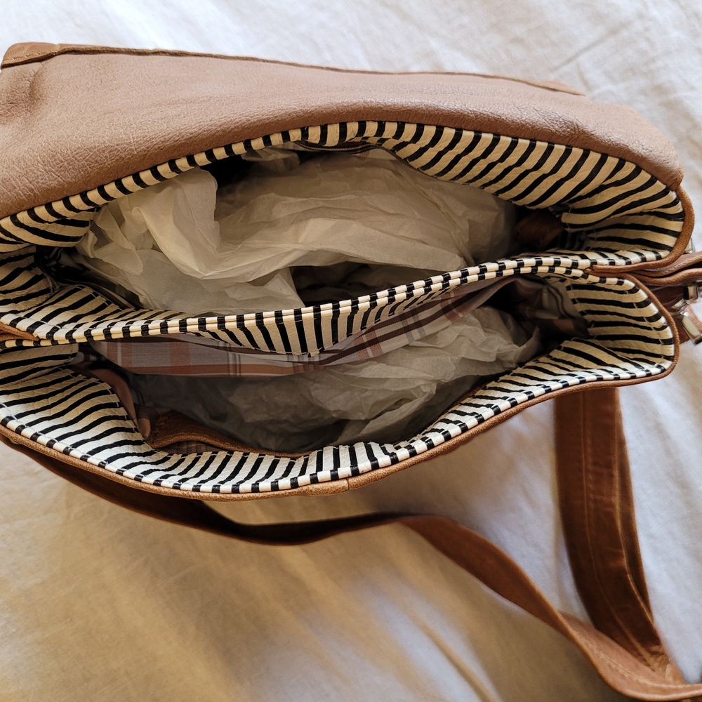 Textured Brown Crossbody Bag - Picture 8 of 11